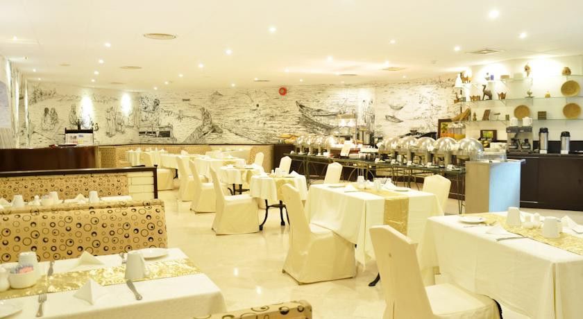 Tulip Inn Downtown Muscat Eksteriør billede